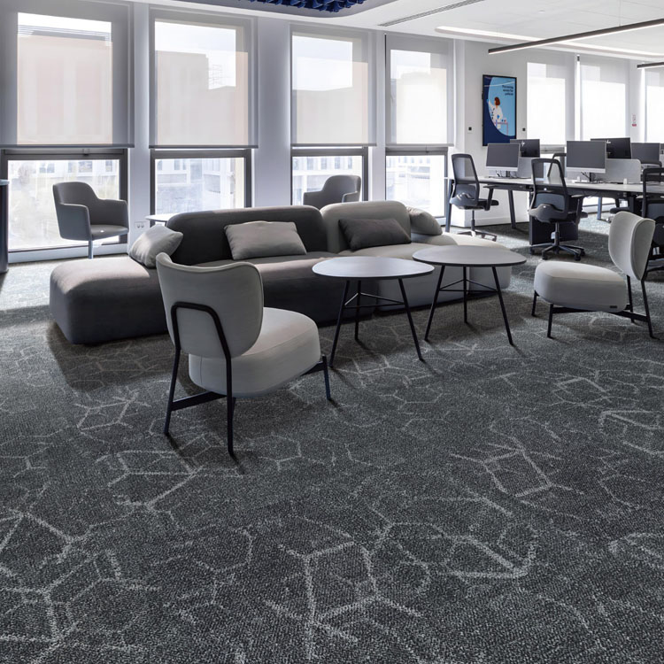 High Quality 100% Nylon Fireproof Decoration Office Floor Carpet Tiles